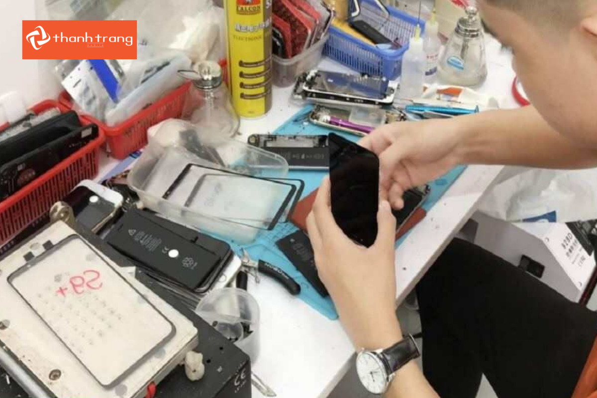 Tat-ca-linh-kien-deu-co-chu-ky-dam-bao-tinh-minh-bach-tai-Thanh-Trang-Mobile Thay Cảm Ứng iPhone 11 Pro