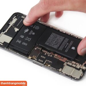 Thay pin iPhone 11 giá bao nhiêu?
