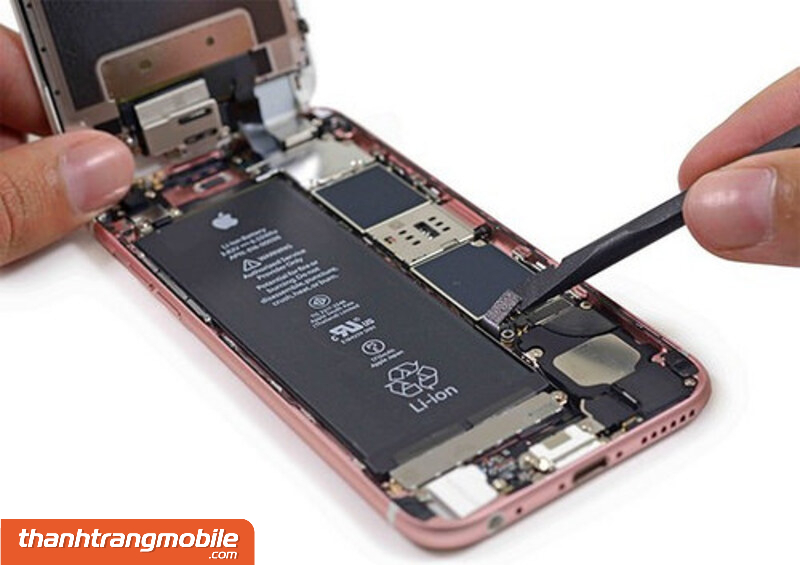 thay-pin-iphone-7-plus-5-1 Thay Pin iPhone 7 Plus