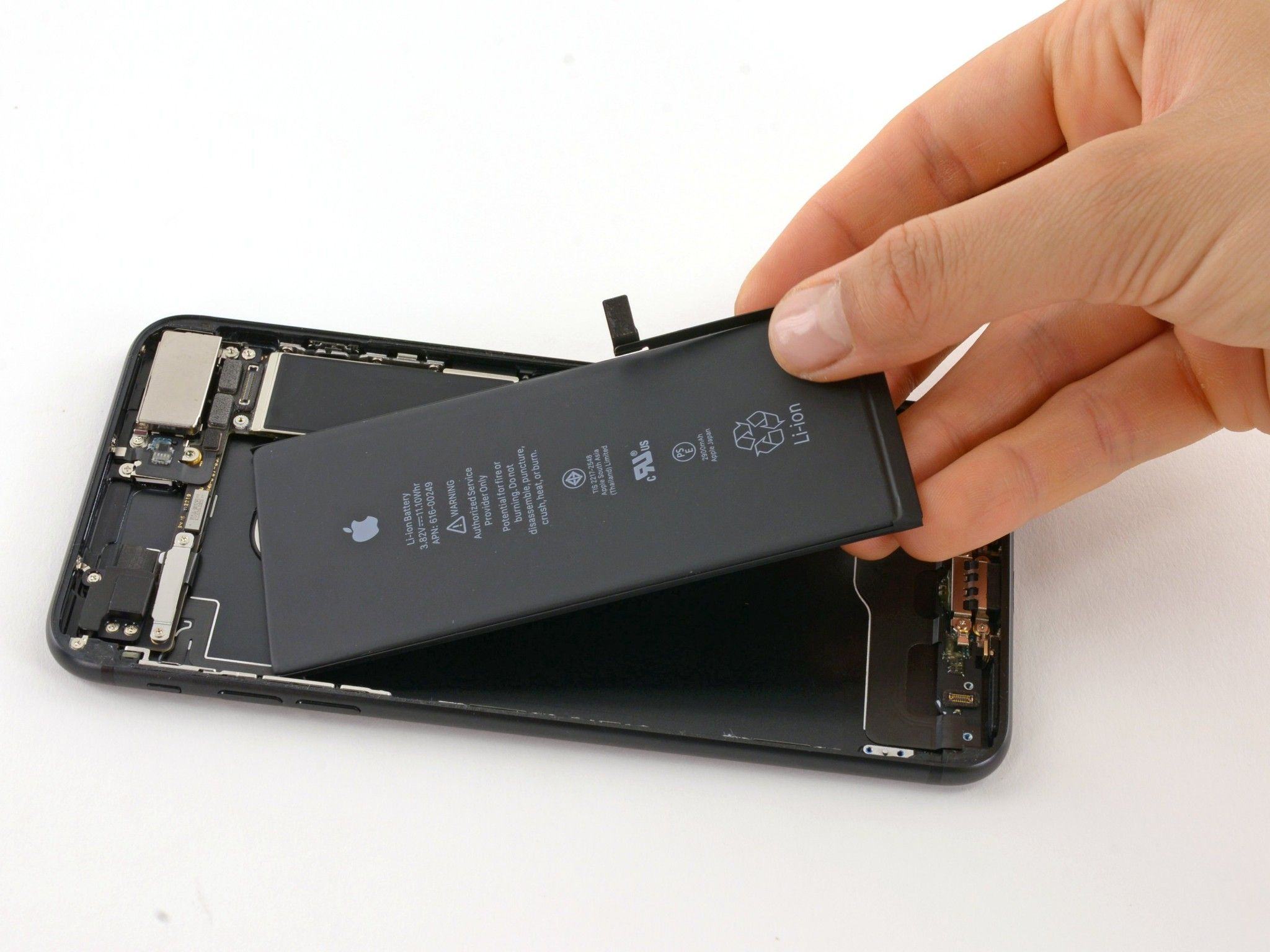 Thay pin iPhone 7 Plus