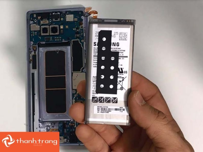 Nguyên nhân làm pin Samsung Note 9 bị chai, phải thay gấp 