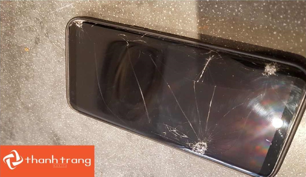 Điện thoại Samsung A80 bị rơi vỡ