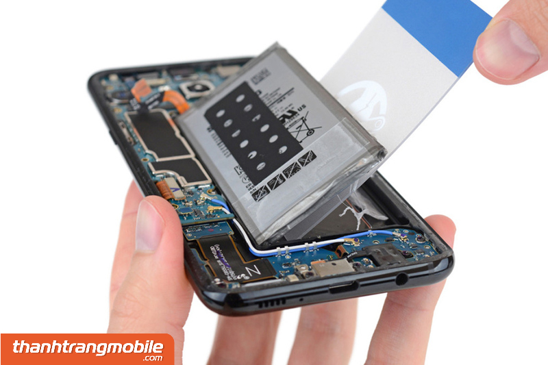 thay-pin-samsung-s8-plus-6 Thay Pin Samsung Galaxy S8 | S8 Plus | S8 Active
