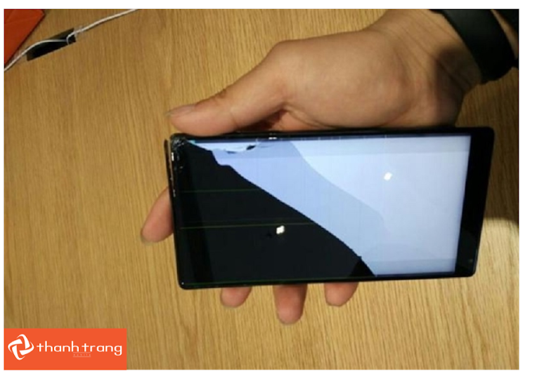 Xiaomi Mi Mix 1 bị bể màn hình