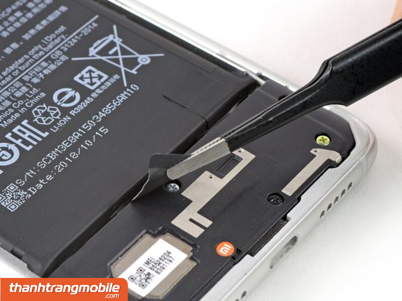 thay-pin-xiaomi-mi8 Thay Pin Xiaomi Mi 8 SE | Mi 8 Explorer | Mi 8X | Youth | Mi 8 Pro | Mi 8 Lite