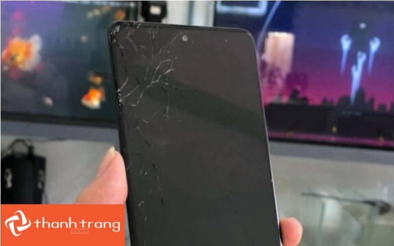 Màn hình điện thoại Samsung A72 bị nứt vỡ
