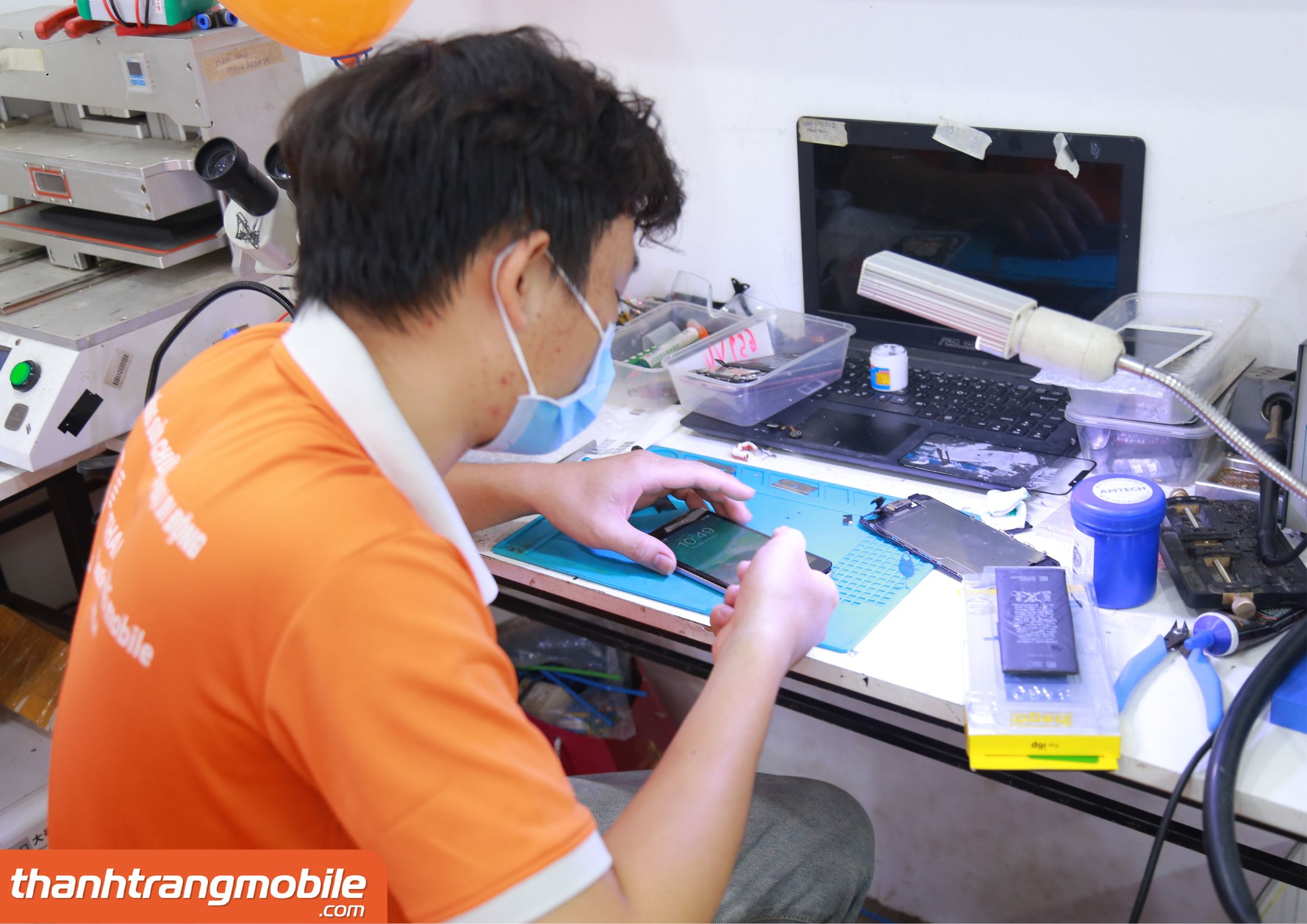 Quy trình sửa IC nguồn Samsung Z Flip 4 chuyên nghiệp tại Thanh Trang Mobile