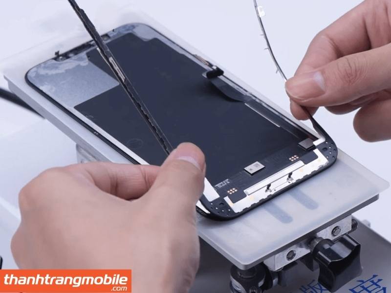 ep-kinh-iphone-quan-3-2 Địa chỉ ép kính iPhone tại quận 3 chính hãng, lấy nhanh