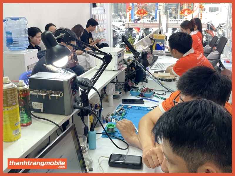 thay-man-hinh-iphone-11-pro-max-incell (3)