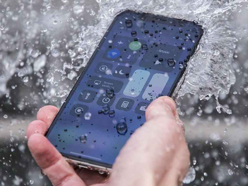 thay-man-hinh-iphone-x-man-incell (4)