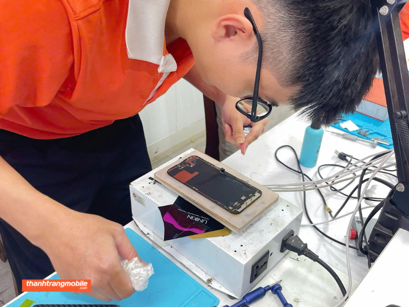 Thay pin Energizer Chính hãng cho iPhone 14 Pro