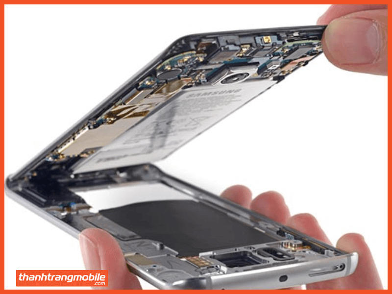 dấu hiệu cần sửa chữa điện thoại Samsung hay thay màn hình samsung galaxy s24