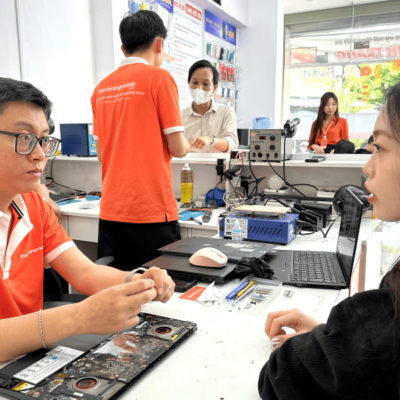 Thay Pin Vmas dung lượng siêu cao chính hãng cho iPhone 13