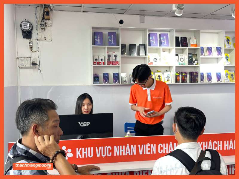 thay-pin-pisen-dung-luong-chuan-chinh-hang-cho-iphone-12-pro-max (4)