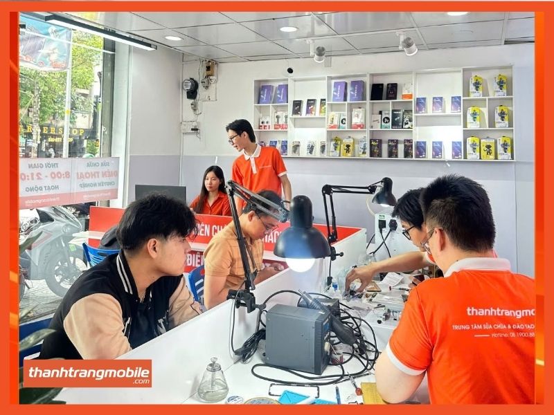 thay-pin-pisen-dung-luong-chuan-chinh-hang-cho-iphone-xr (3)