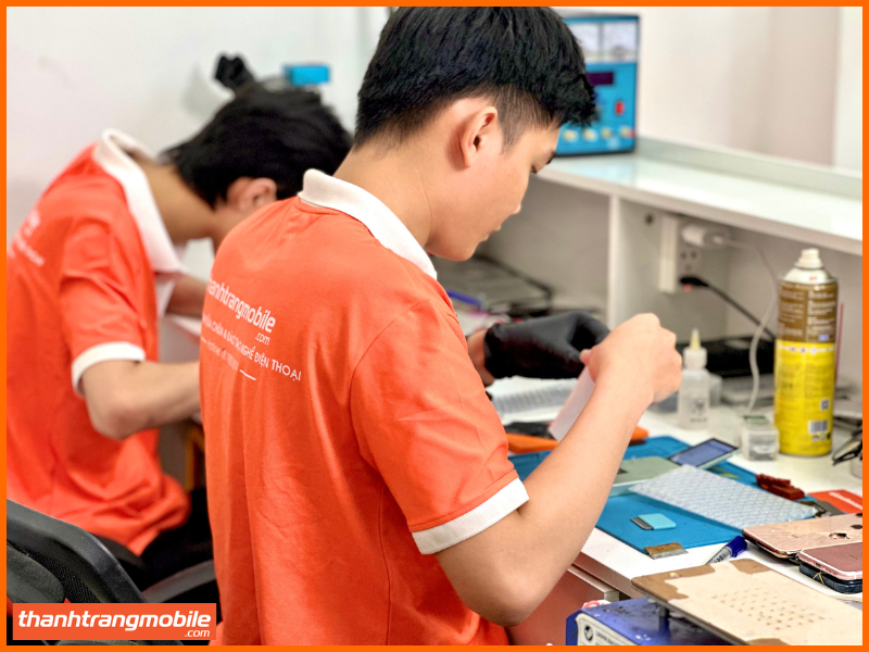 sửa pin điện thoại bao nhiêu tiền