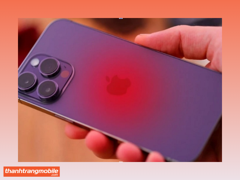  iPhone 12 Pro Max quá nhiệt gây đen màn hình.