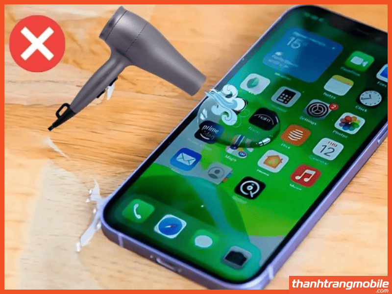 Những sai lầm khi xử lý iPhone 12 Pro Max bị vô nước 2