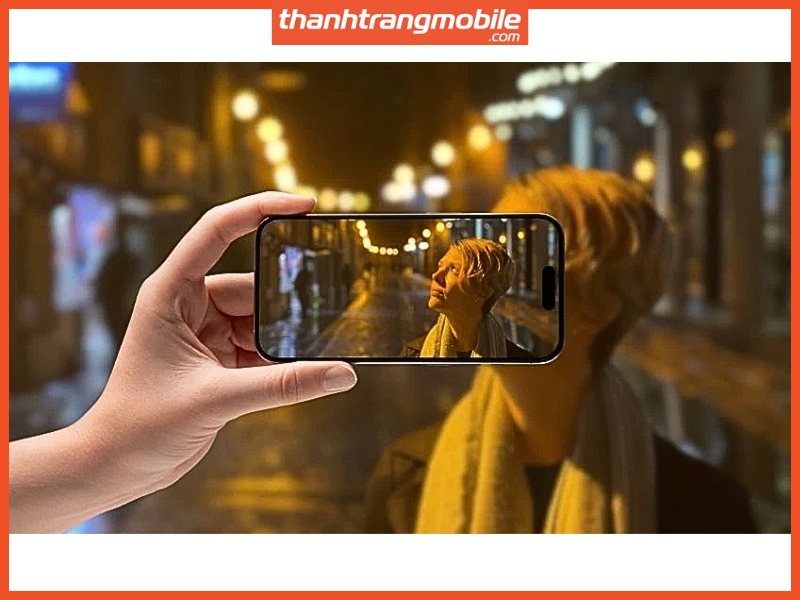 Camera iPhone 12 Pro Max bị vàng là gì?