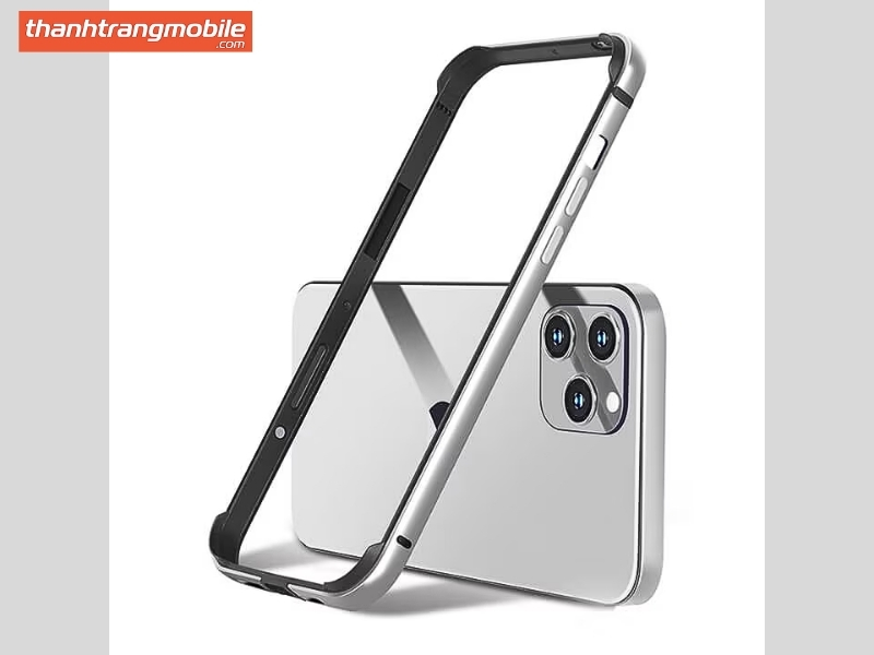 Sử Dụng Ốp Lưng Bảo Vệ