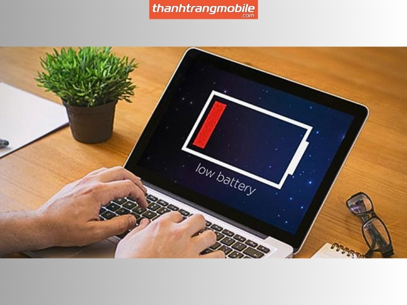 Máy tính: Đảm bảo đường truyền internet ổn định để tải Firmware 5-7GB không bị lỗi (Corrupt file). Laptop nên cắm sạc để tránh hết pin giữa chừng.