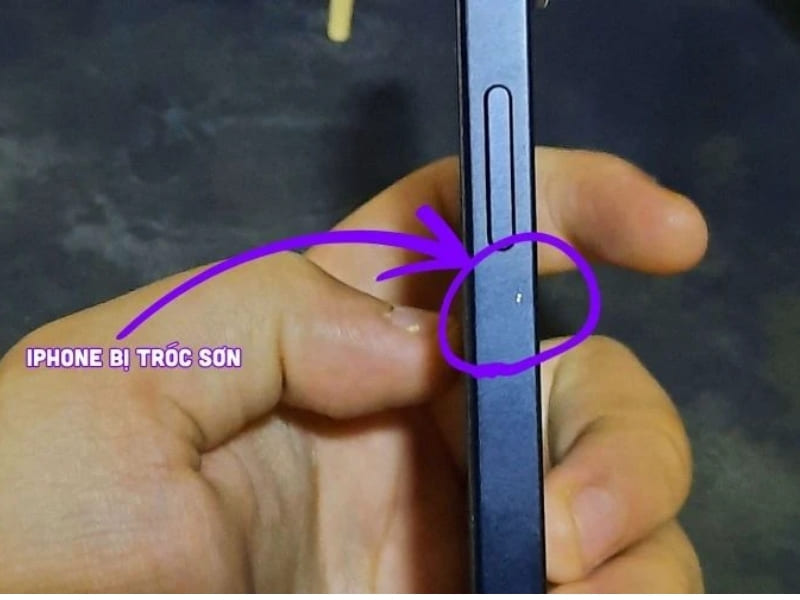 Viền nhôm iPhone bị xước làm máy mất giá trị? Xem ngay nguyên nhân khiến iP viền vuông dễ bị nổ sơn, trầy dăm và bí quyết xử lý tình trạng viền nhôm bị trầy cực đơn giản.