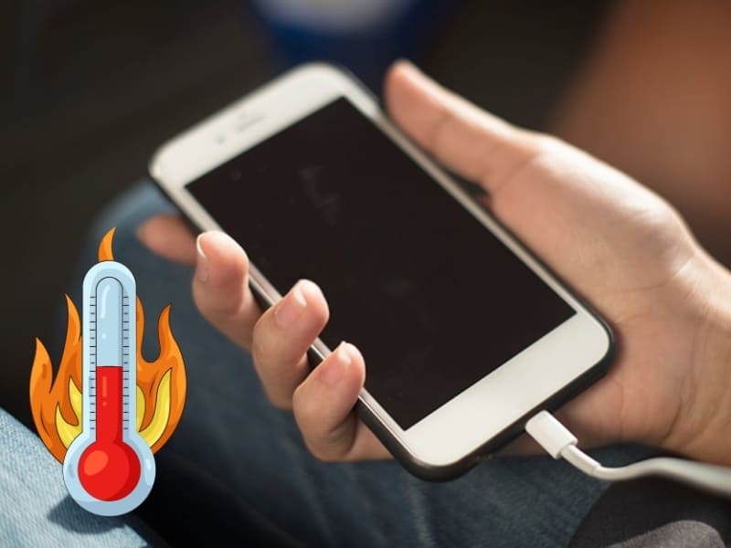 Máy nóng bất thường rồi tự tắt nguồn Bỗng nhiên đang sạc mà iPhone nóng lên nhanh chỉ sau một thời gian ngắn cắm sạc, kèm theo hiện tượng tự tắt nguồn dù pin chưa đầy. Máy nóng ran ở mặt lưng và mất nguồn đột ngột trong lúc đang sạc. Đây là dấu hiệu rõ ràng cho thấy thiết bị đang chứa ẩn nhiều nguy hiểm.