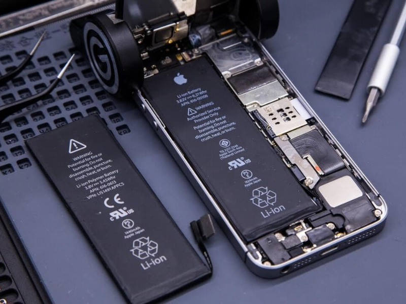 Cách sửa iPhone bị sập nguồn hiệu quả bao gồm kiểm tra pin, cập nhật iOS và hạn chế sử dụng thiết bị khi quá nóng.
