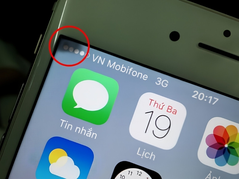 man-hinh-iphone-bi-dom-den (1)