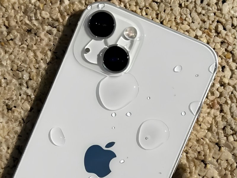 man-hinh-iPhone-bi-cham-den-nho (4)