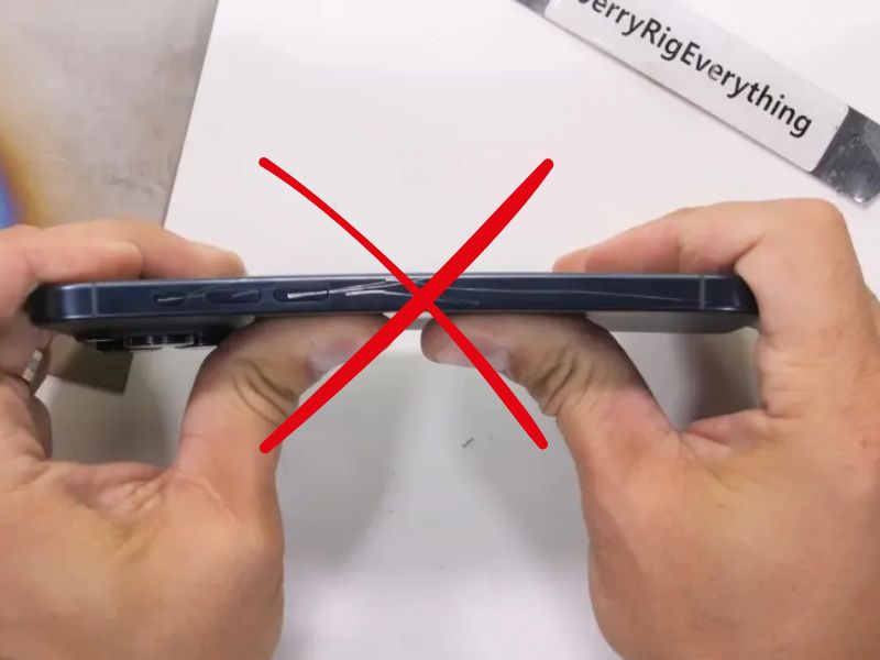 iphone-bi-cong-suon